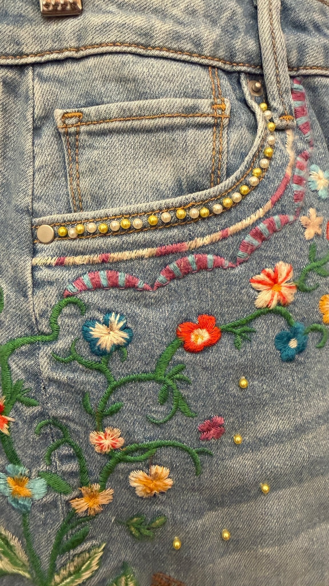 Cuff Barrel - Gardenia Foulard Driftwood Jeans - Rebecca James Clothing