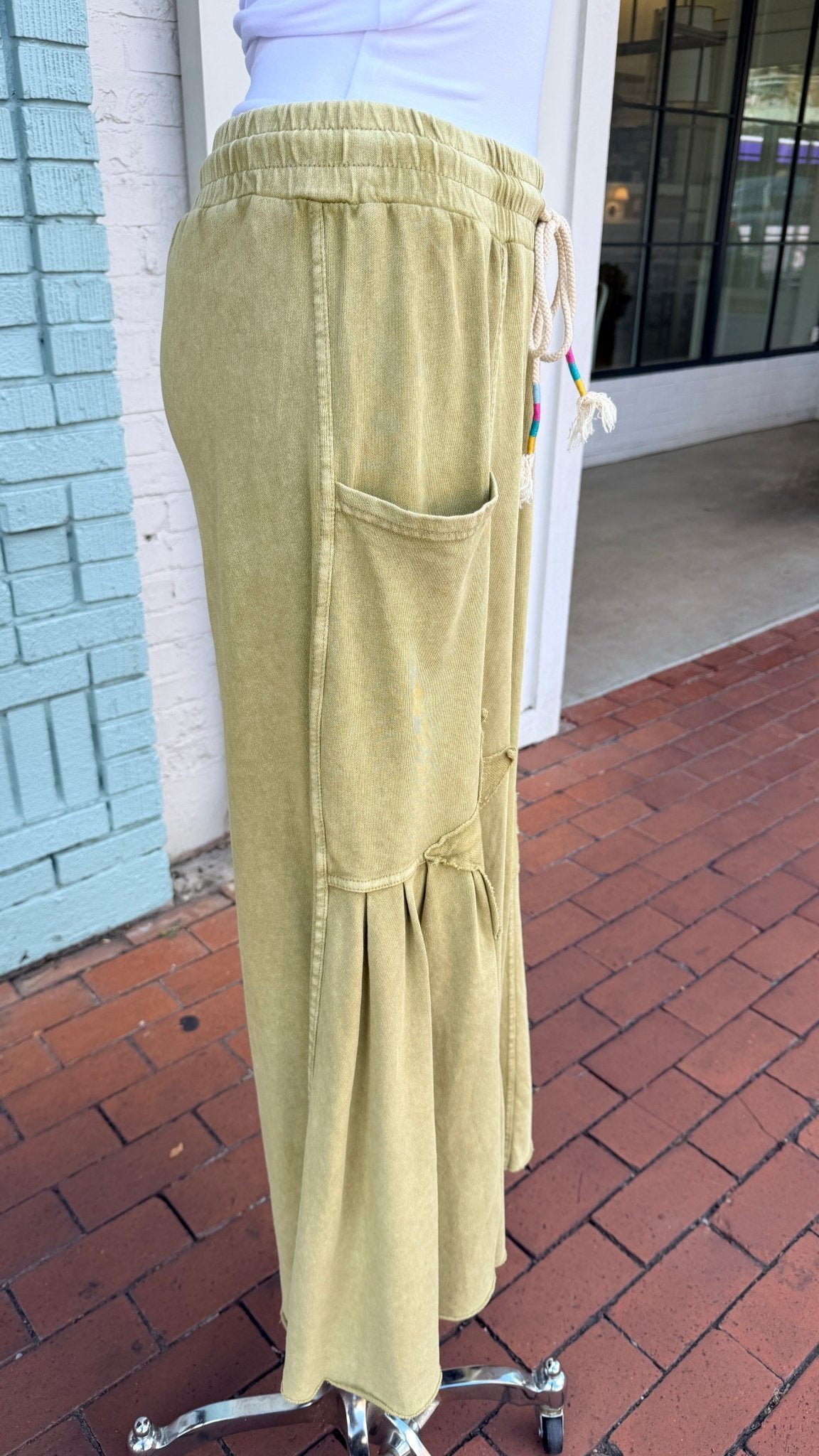 Pistachio Green Wide Leg Star Pants - Rebecca James Clothing