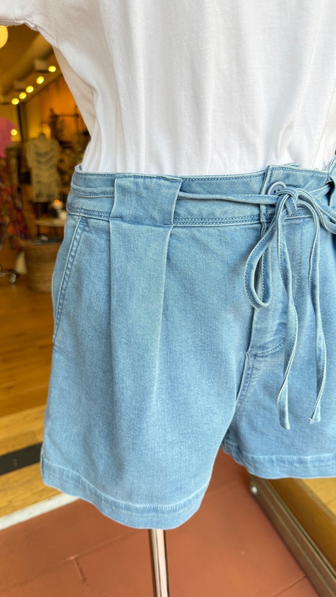 Risen Slouchy Pleated Tie - Waist Denim Shorts – Light Wash - Rebecca James Clothing