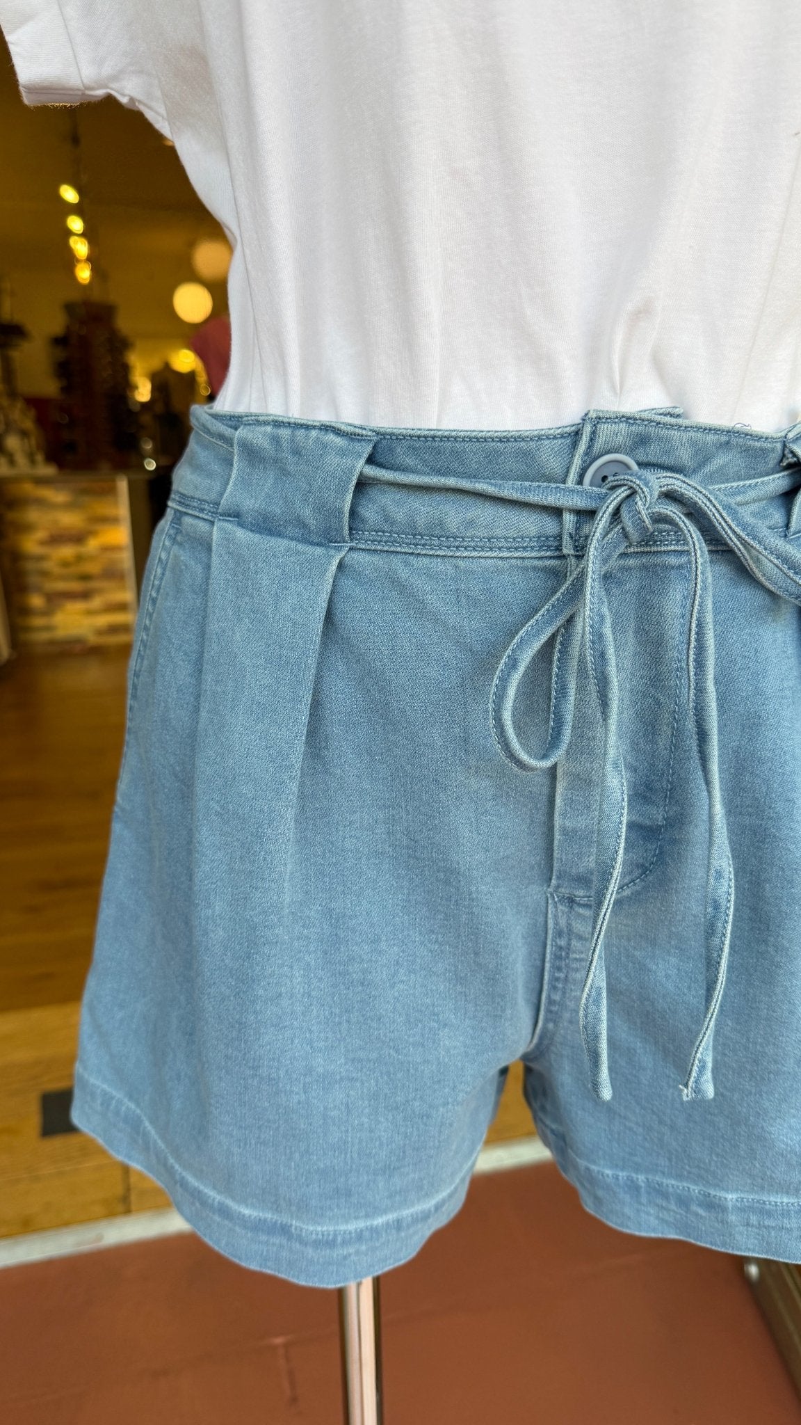 Risen Slouchy Pleated Tie - Waist Denim Shorts – Light Wash - Rebecca James Clothing